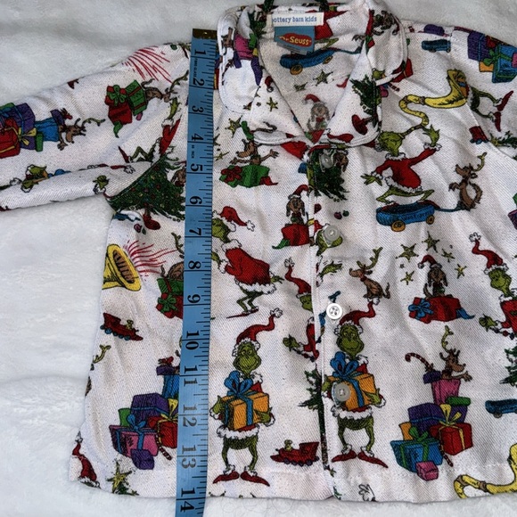 🎄 The Grinch Pajamas 🎄 - Picture 3 of 12